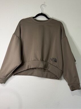 The North Face Taupe Cropped Crewneck Sweatshirt. Sz L.